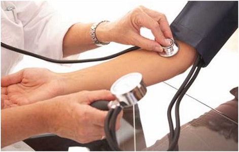 ¿Qué es la hipertensión arterial de bata blanca?