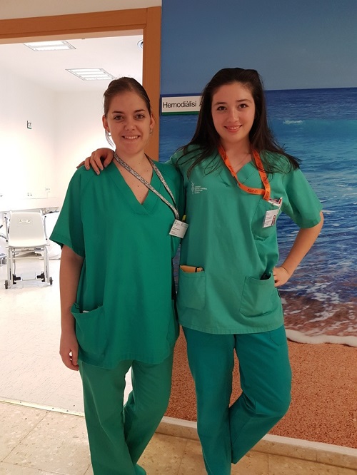 Nuevas estudiantes de enfermería y auxiliar de enfermería en nuestro servicio