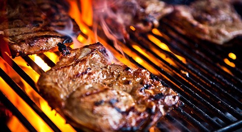La hipertensión arterial y la carne cocinada a altas temperaturas